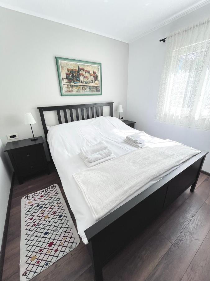 Leut Appartement Nečujam Buitenkant foto